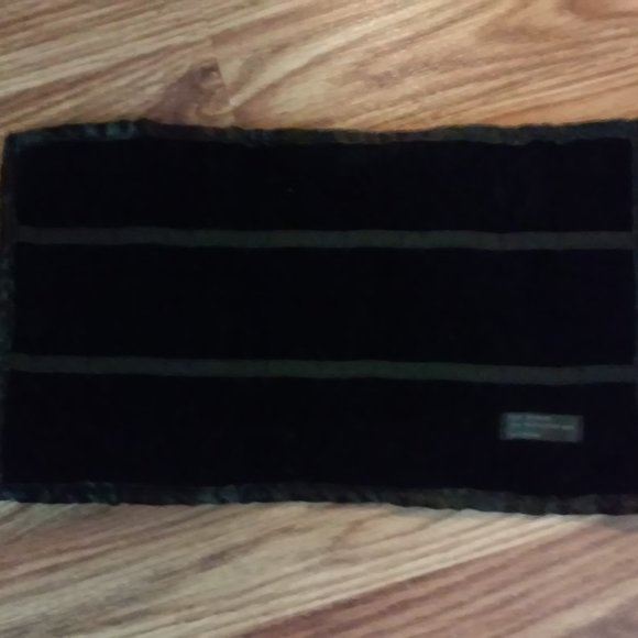 Jewelry Holder Black Velvet With Ties Open 11 1/2" x 6 1/2" Elastic Holds Jewel - Picture 5 of 5
